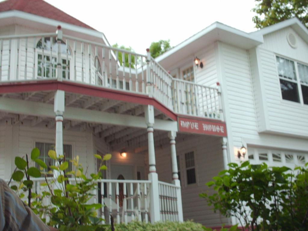 Dove House Bed & Breakfast Harbourside 北悉尼 外观 照片